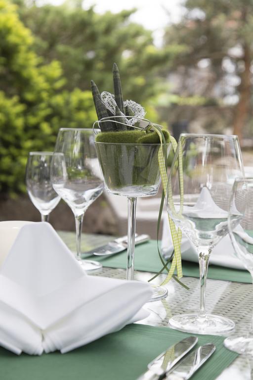 Hotel-Restaurant Arneggers Adler Tiefenbronn ภายนอก รูปภาพ