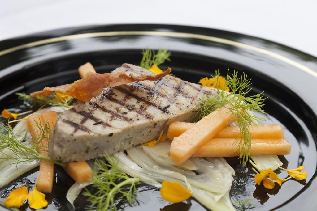 Hotel-Restaurant Arneggers Adler Tiefenbronn ภายนอก รูปภาพ
